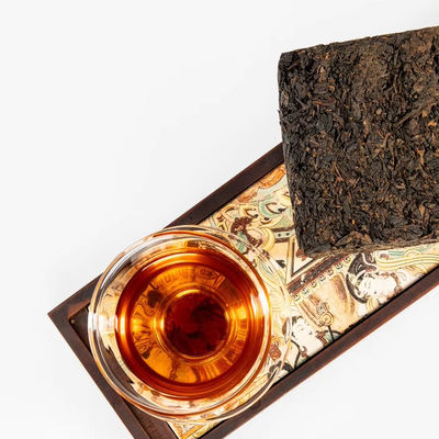 Lista de té de vientre plano Antigua tecnología de producción Artesanía tradicional Regalos de té negro seleccionados 5-10 años de edad