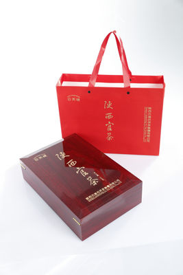 Té personalizado Té oficial Flor dorada Té negro con hojas de té